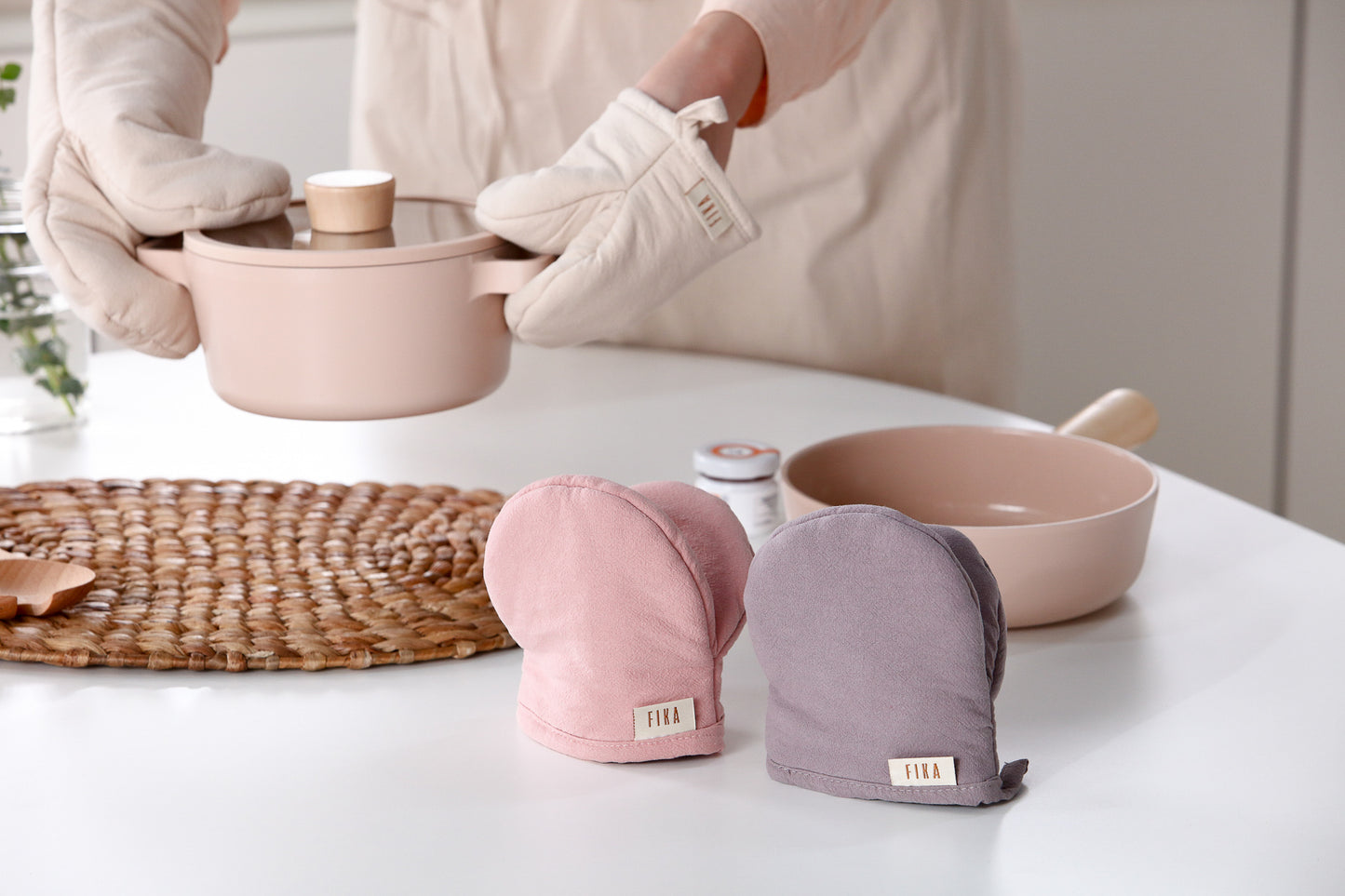 FIKA Oven Mitten Pair 100% Cotton