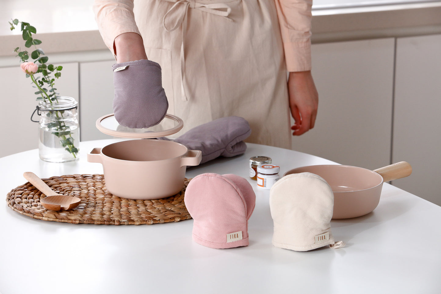 FIKA Oven Mitten Pair 100% Cotton